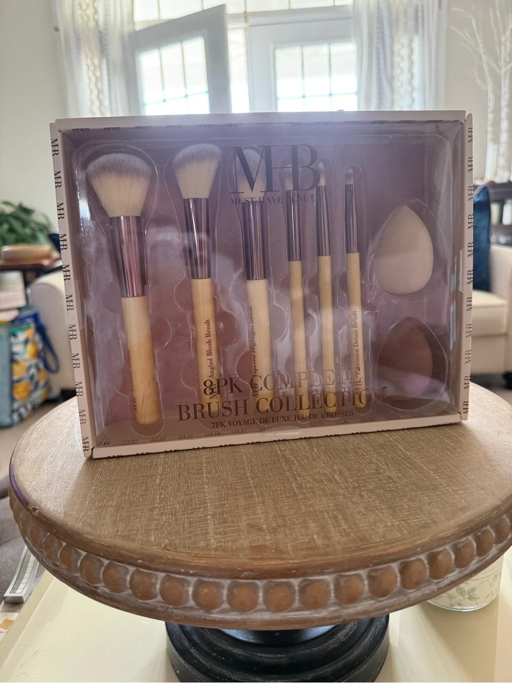 Must have beauty- 8 Piece  Makeup Brush Set